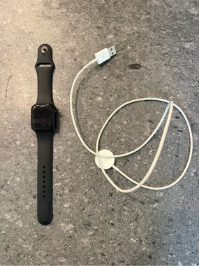 Apple Watch SE gen 2 (2022)